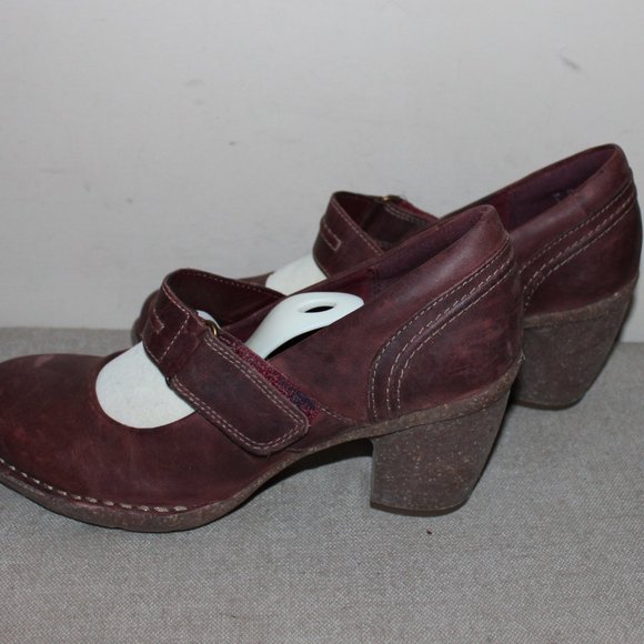 CLARKS LADIES CHUNKY HEELS SHOES - 7 1/2 - BURGANDY - Picture 3 of 7